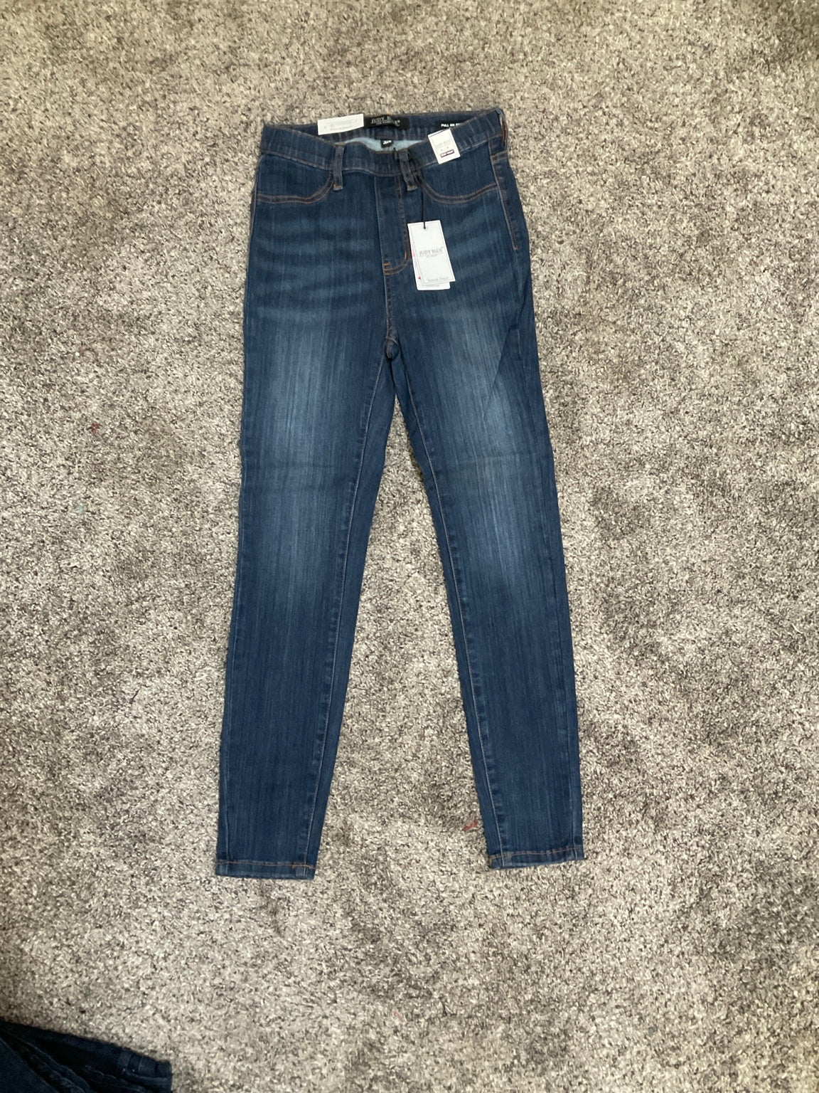 Judy Blue Mid Rise Skinny Jeans – Medium Dark Wash NWT